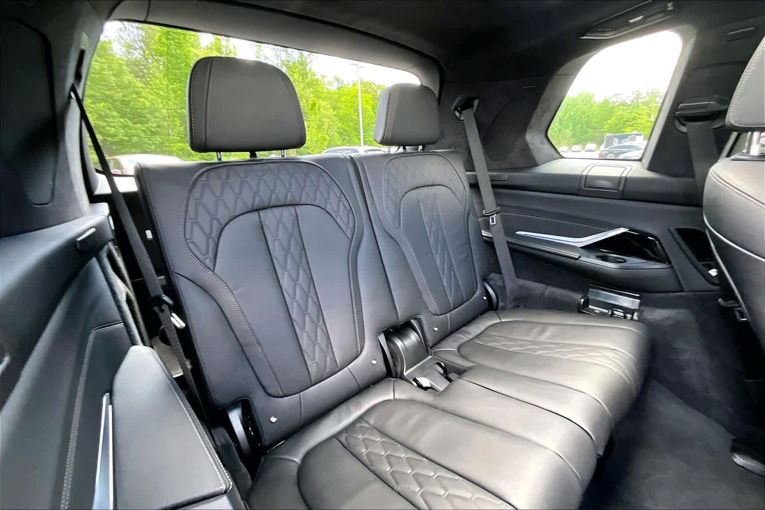 Certified 2024 BMW ALPINA XB7 AWD/4WD image 23