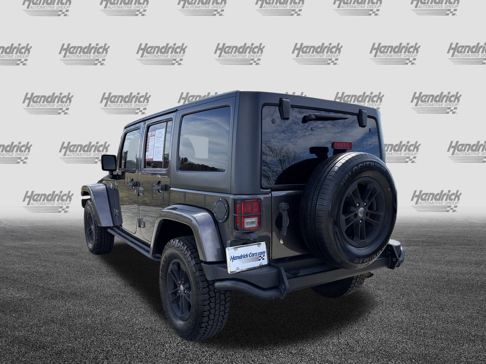 Used 2017 Jeep Wrangler Unlimited Sahara image 8