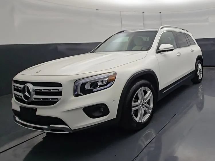 Used 2022 Mercedes-Benz GLB 250 4MATIC image 9