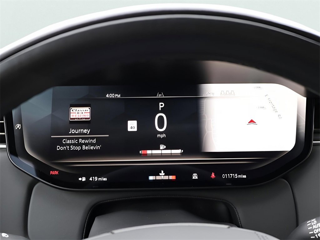 Used 2025 Land Rover Range Rover SE image 28