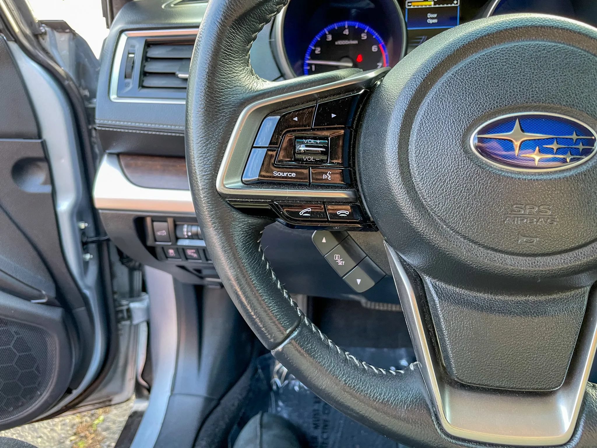 Used 2019 Subaru Outback 2.5i Limited w/ Popular Package #2 AWD/4WD image 14