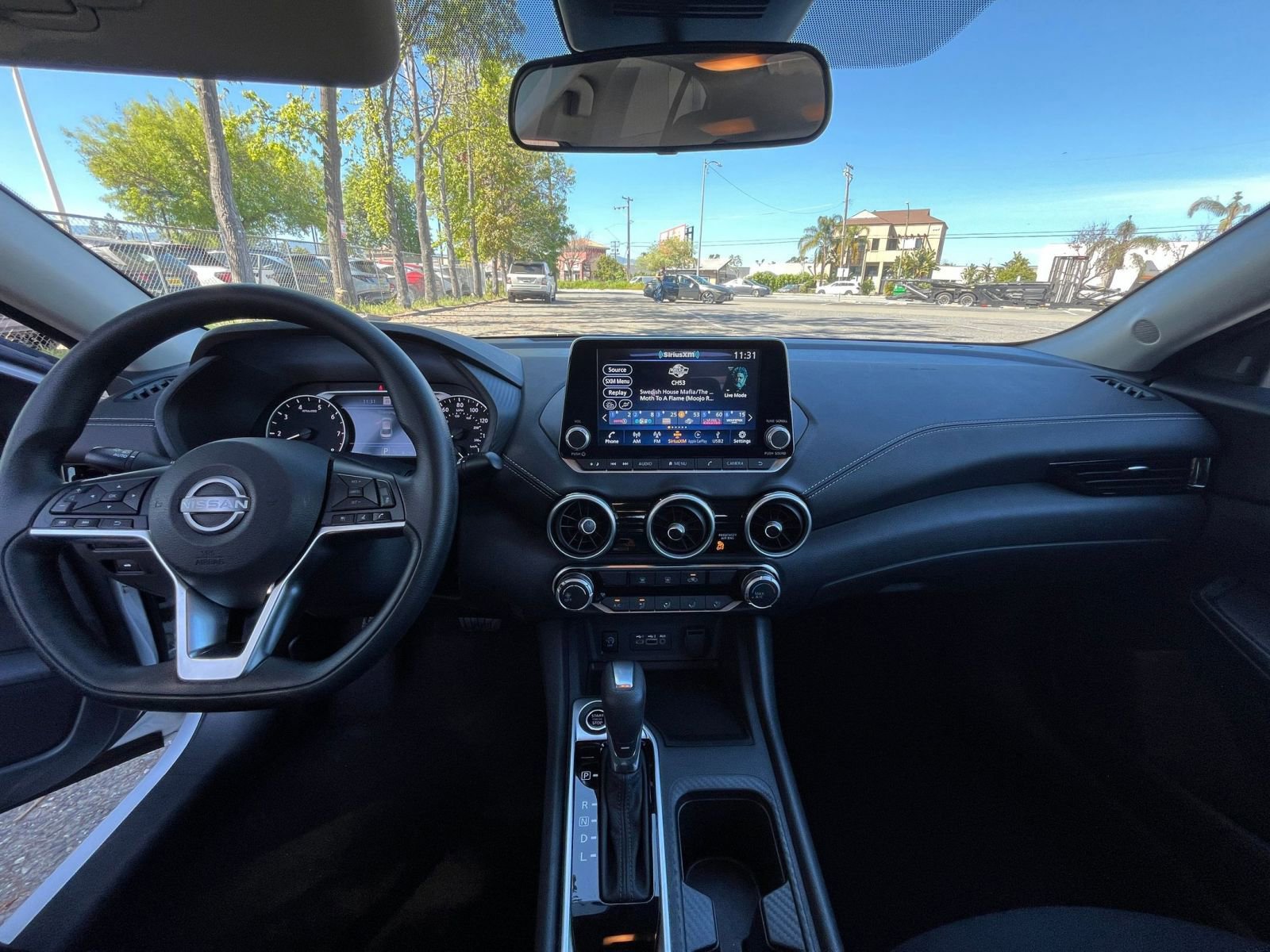 Used 2025 Nissan Sentra SV FWD image 31