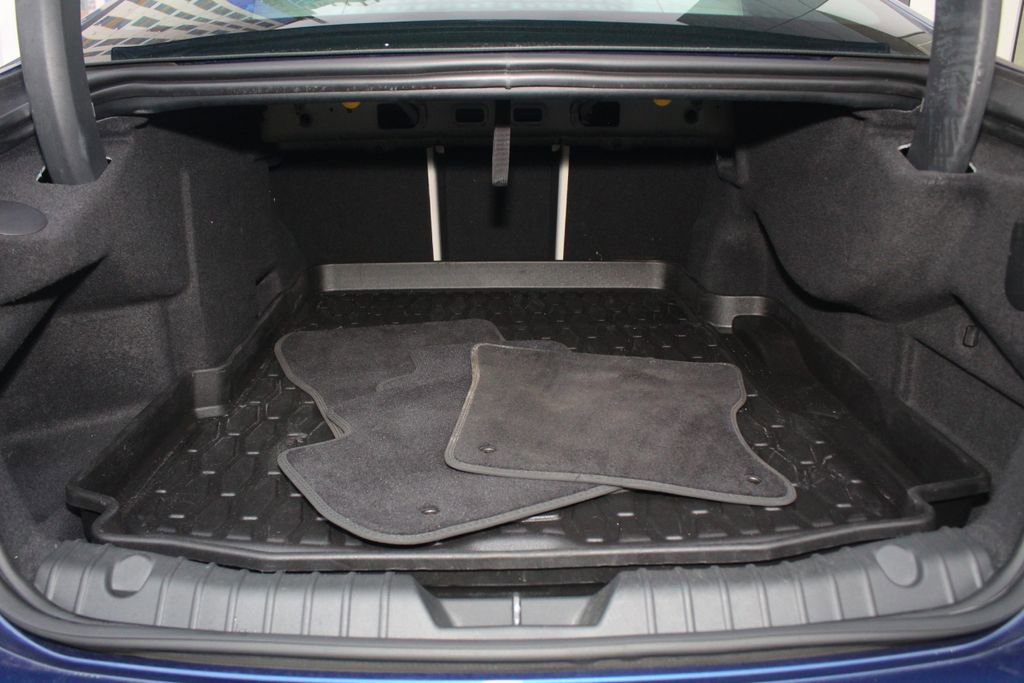 Used 2022 Jaguar XF R-Dynamic SE AWD/4WD image 12