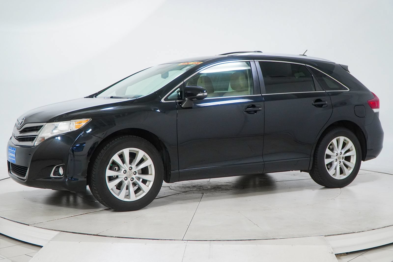 Used 2013 Toyota Venza LE FWD image 5