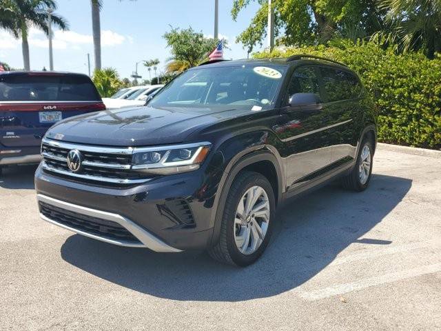 Used 2023 Volkswagen Atlas SE image 3