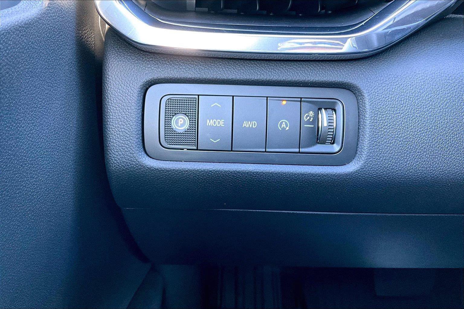 New 2027 GMC Acadia Elevation w/ Elevation Premium Package AWD/4WD image 19