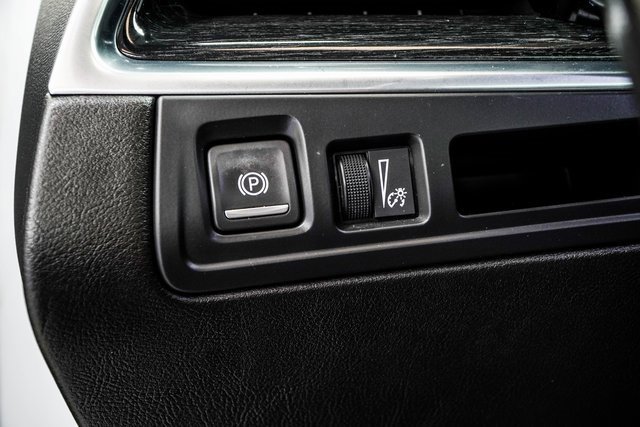 Used 2021 Cadillac XT5 Premium Luxury image 38