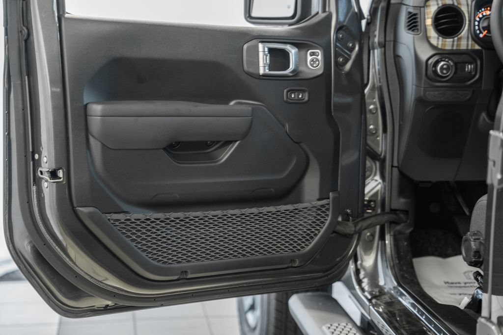 New 2026 Jeep Gladiator Sport AWD/4WD image 38