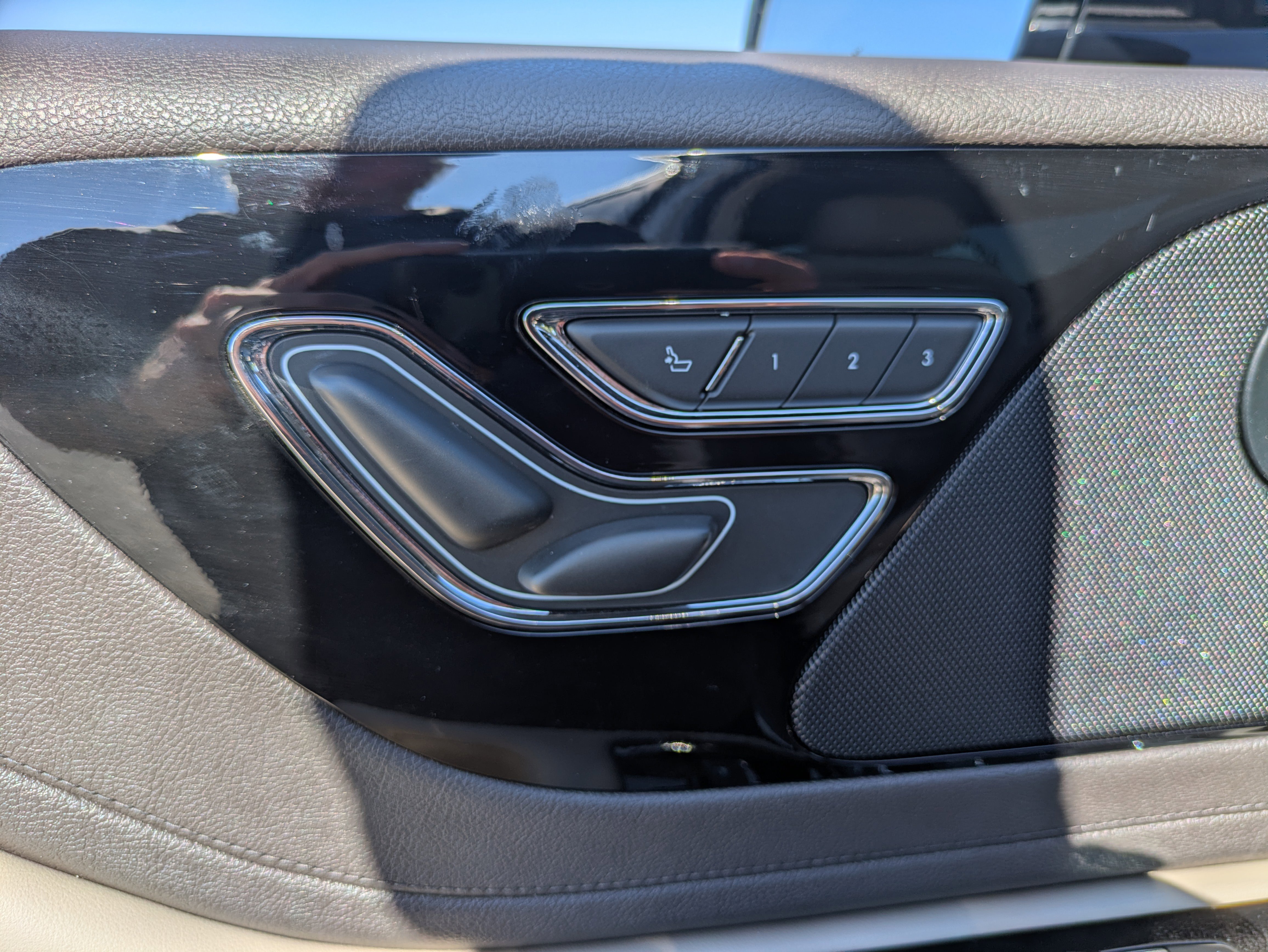 Used 2023 Lincoln Aviator Reserve w/ Equipment Group 201A image 24