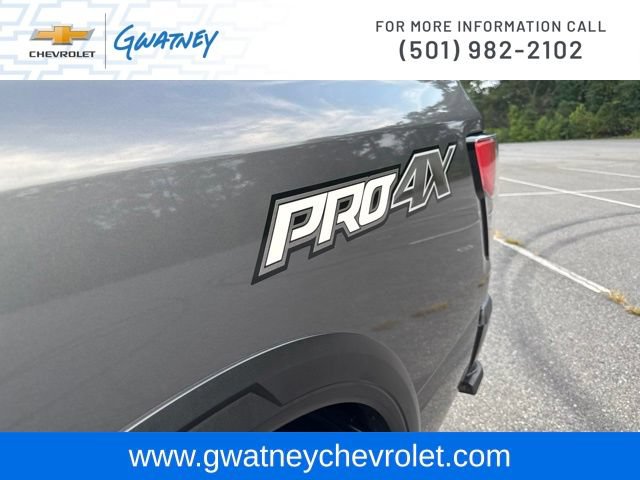 Used 2023 Nissan Titan PRO-4X w/ Pro-4x Convenience Package AWD/4WD image 16
