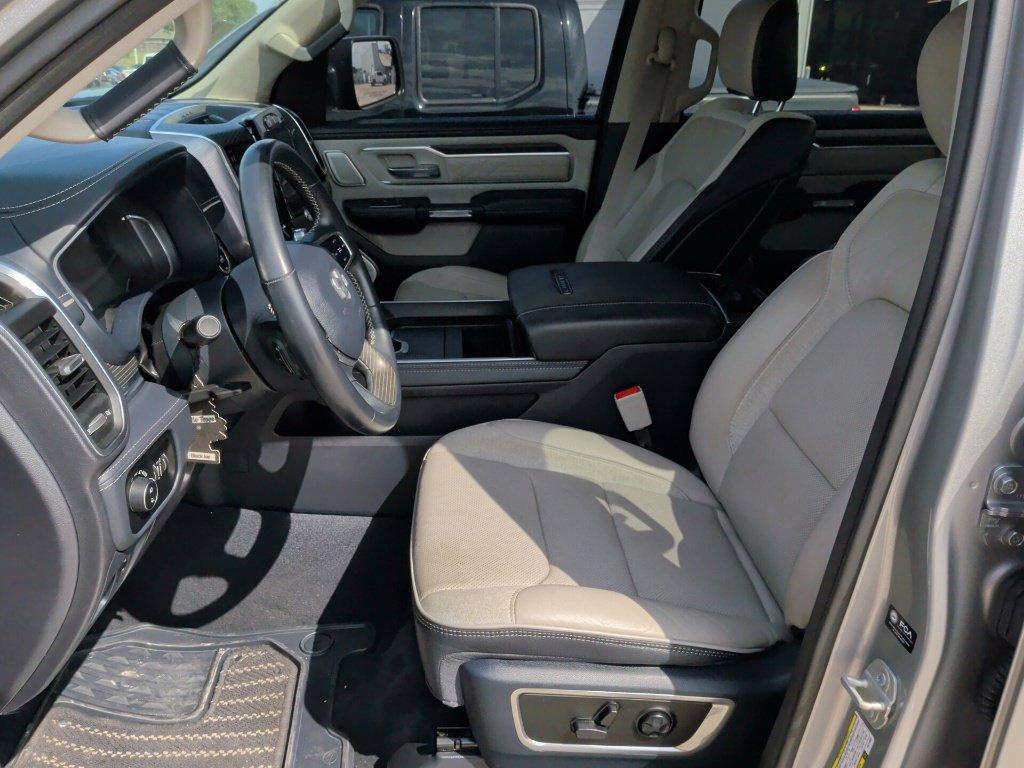 Used 2024 RAM 1500 Limited AWD/4WD image 12