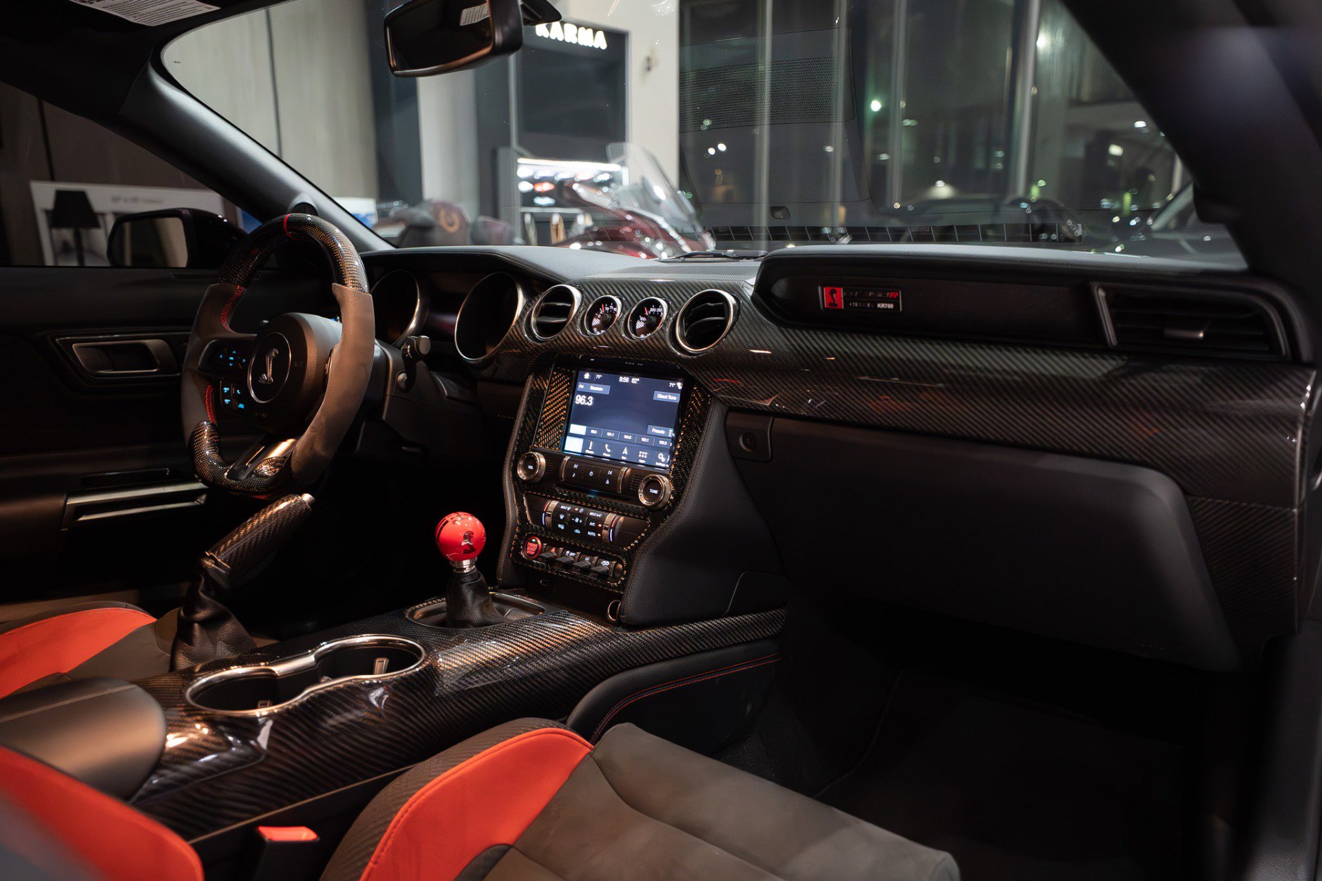 Used 2019 Ford Mustang Shelby GT350R w/ GT350R Equipment Group 920A RWD image 24