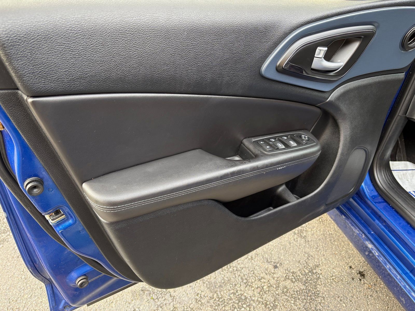 Used 2015 Chrysler 200 S image 13
