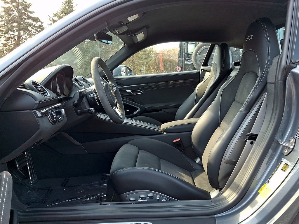 Used 2025 Porsche 718 Cayman GTS image 15