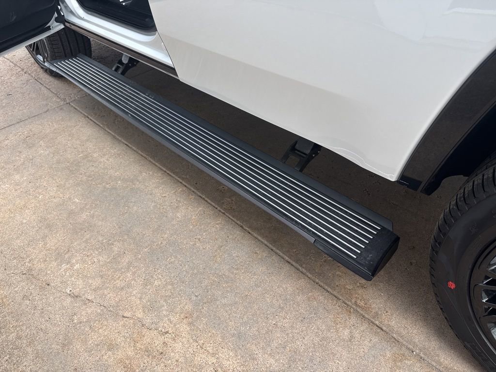 New 2026 Jeep Grand Wagoneer Limited AWD/4WD image 8