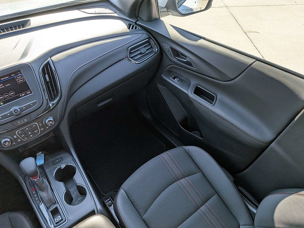 Used 2022 Chevrolet Equinox RS AWD/4WD image 18