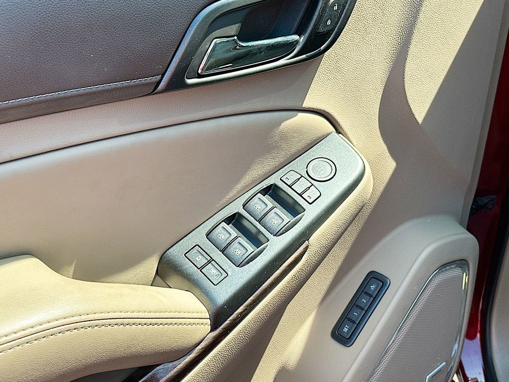 Used 2017 GMC Yukon SLT image 21