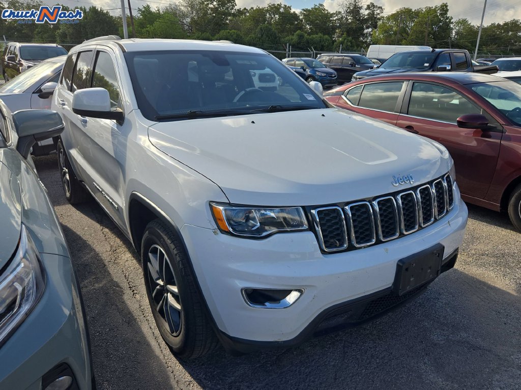Used 2019 Jeep Grand Cherokee Laredo w/ Laredo X Package RWD image 1