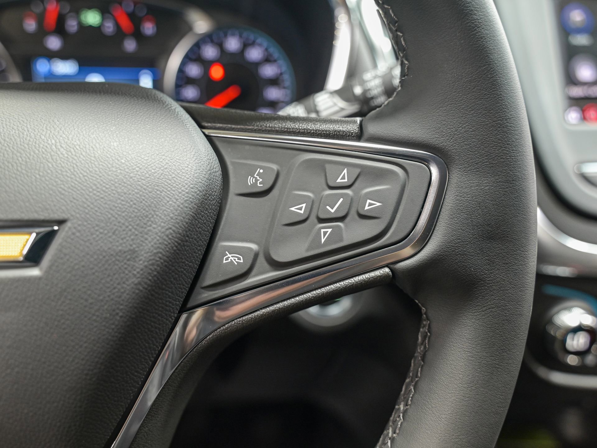 Used 2023 Chevrolet Equinox LT image 20