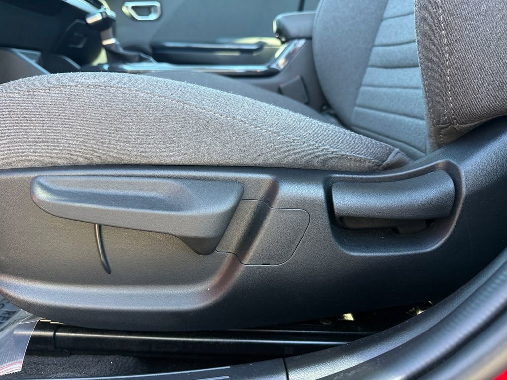 Used 2025 Kia K4 EX image 16