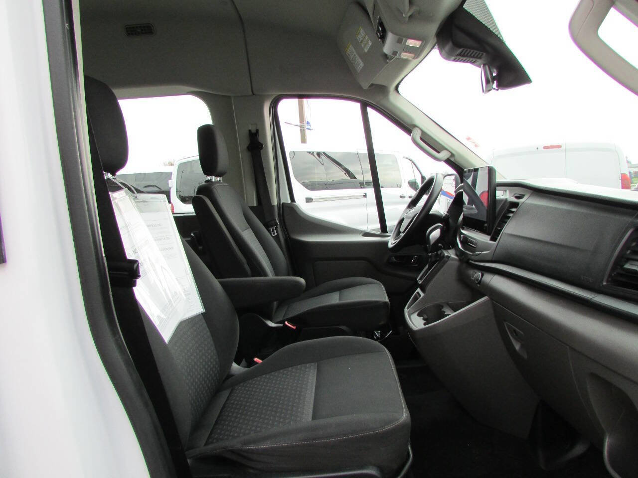 Used 2022 Ford Transit 350 XLT image 15