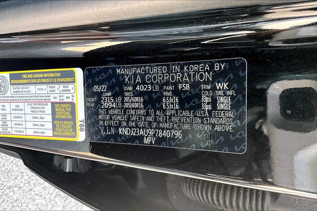 Used 2023 Kia Soul LX w/ LX Technology Package FWD image 35