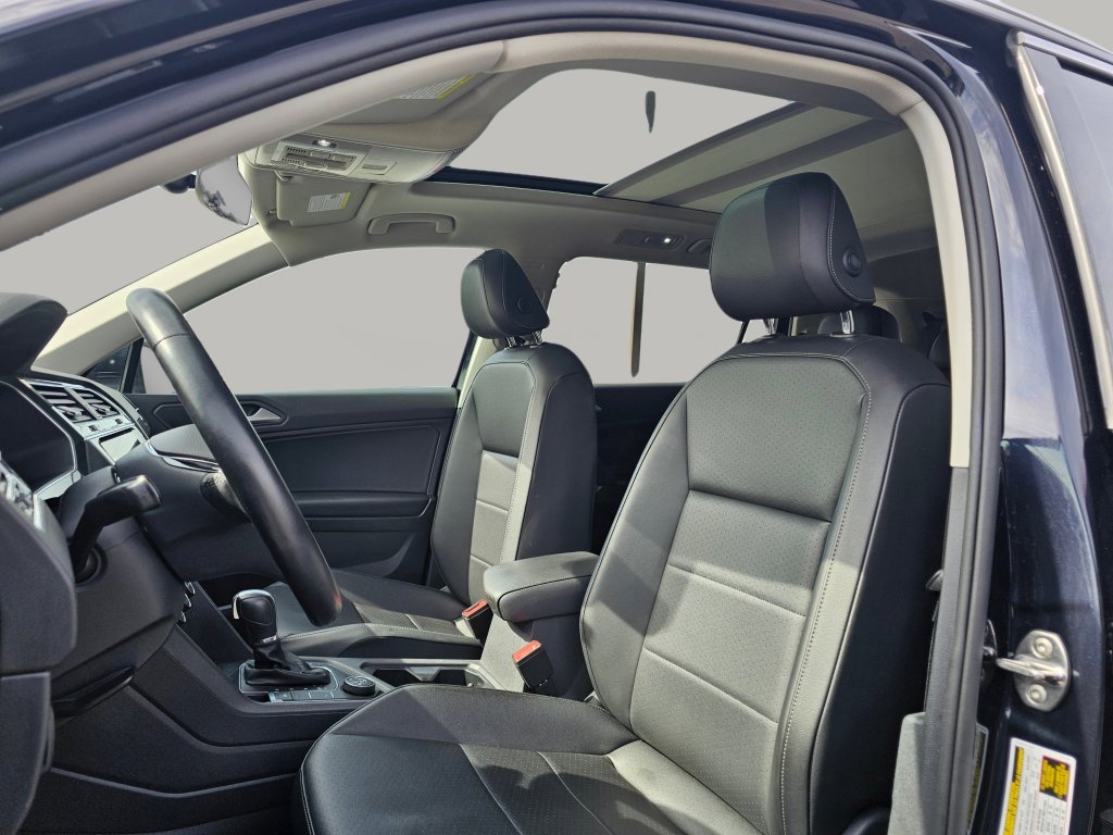 Used 2019 Volkswagen Tiguan SEL w/ 3rd Row Seat Package image 21