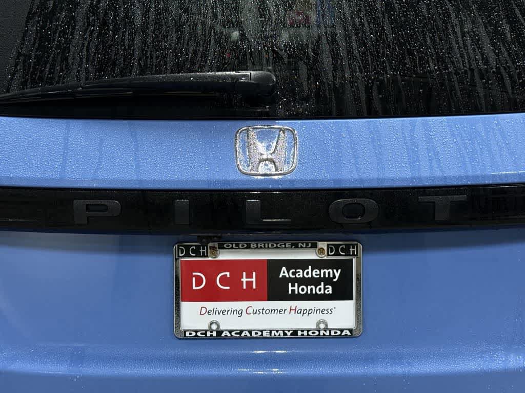 Used 2025 Honda Pilot TrailSport image 28