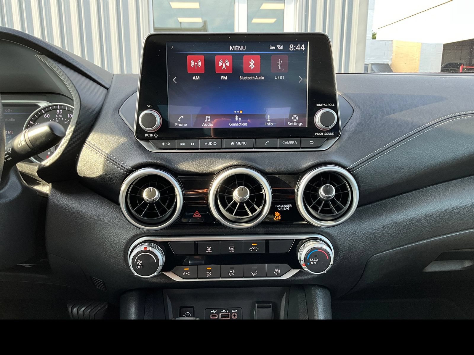 Used 2025 Nissan Sentra SV FWD image 5