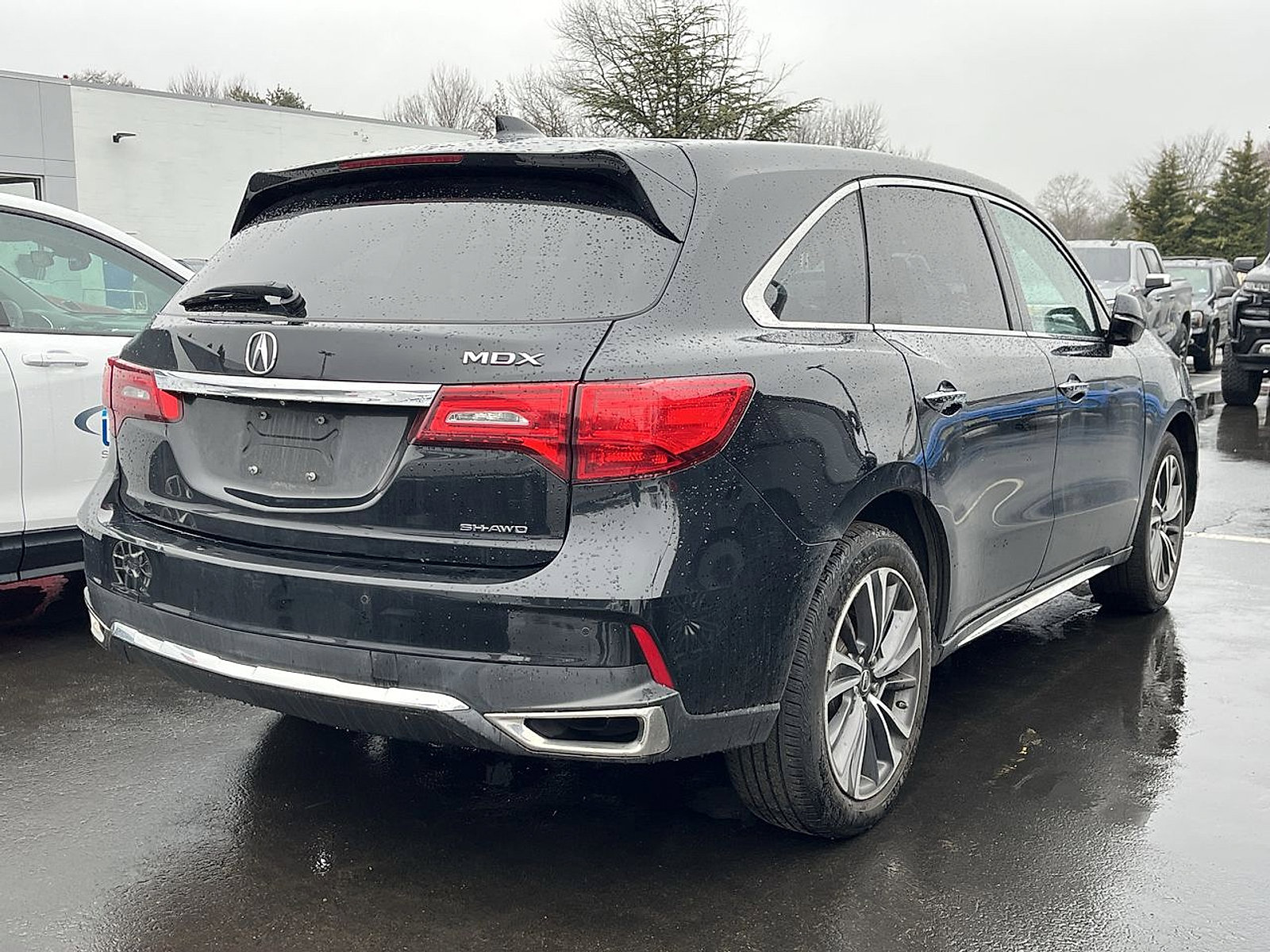 Used 2020 Acura MDX SH-AWD w/ Technology Package image 3