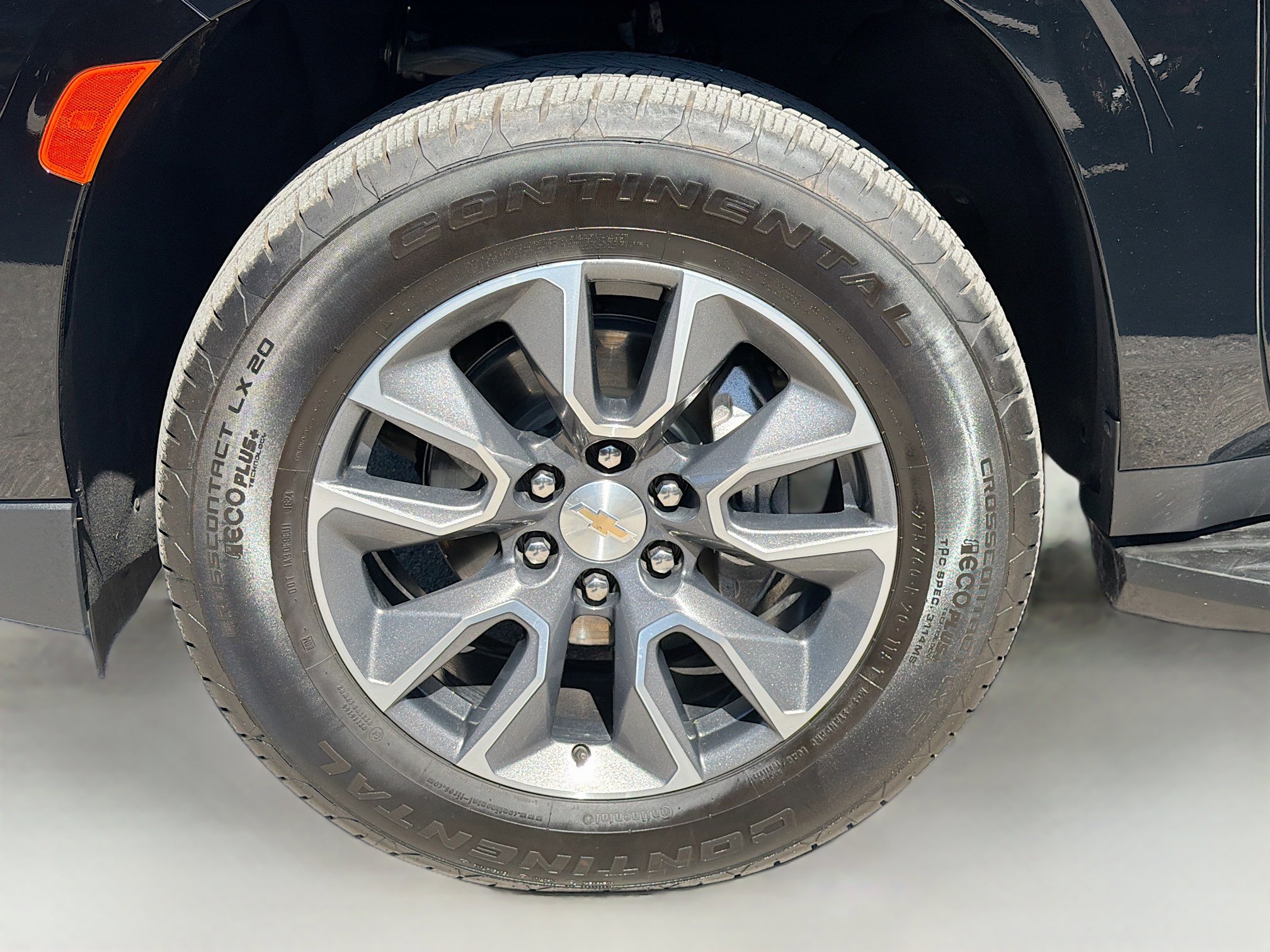 Used 2024 Chevrolet Tahoe LT w/ Luxury Package image 42