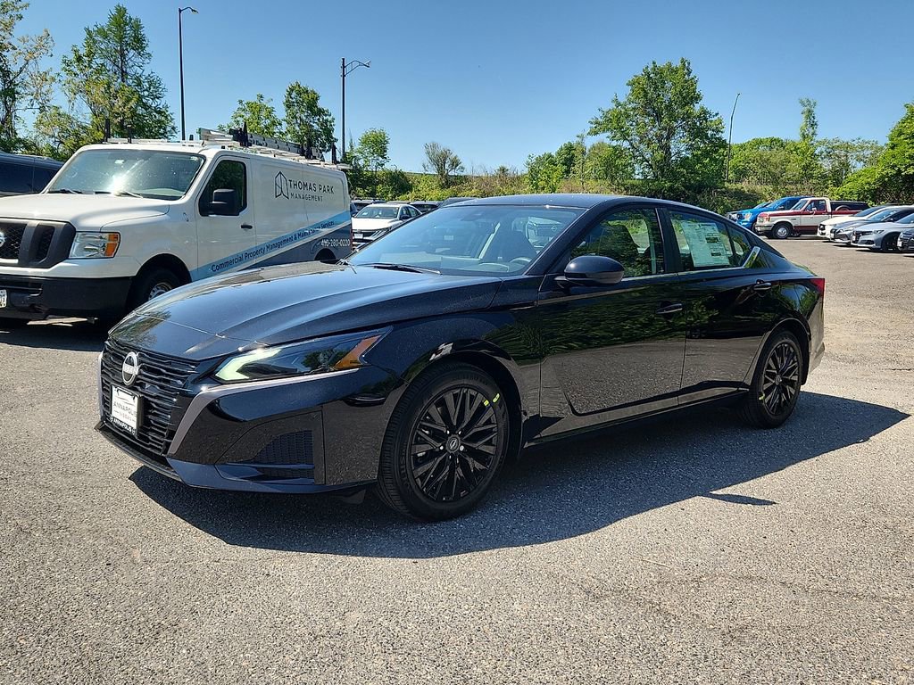 New 2026 Nissan Altima 2.5 SV FWD image 2