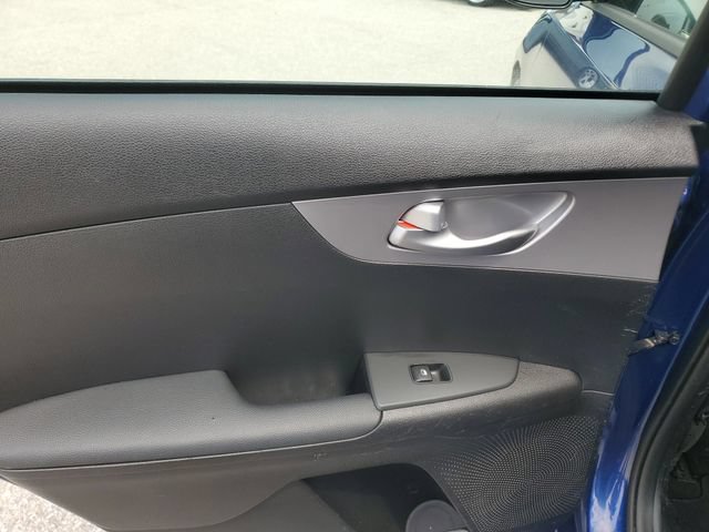 Certified 2023 Kia Forte LXS FWD image 9