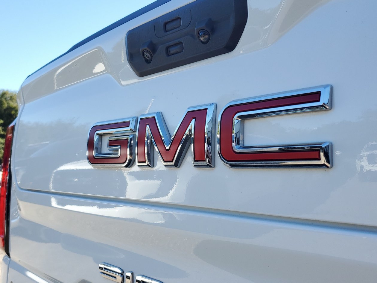 Used 2024 GMC Sierra 1500 SLT w/ SLT Premium Plus Package AWD/4WD image 6