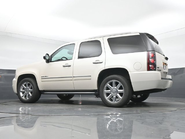 Used 2012 GMC Yukon Denali RWD image 14