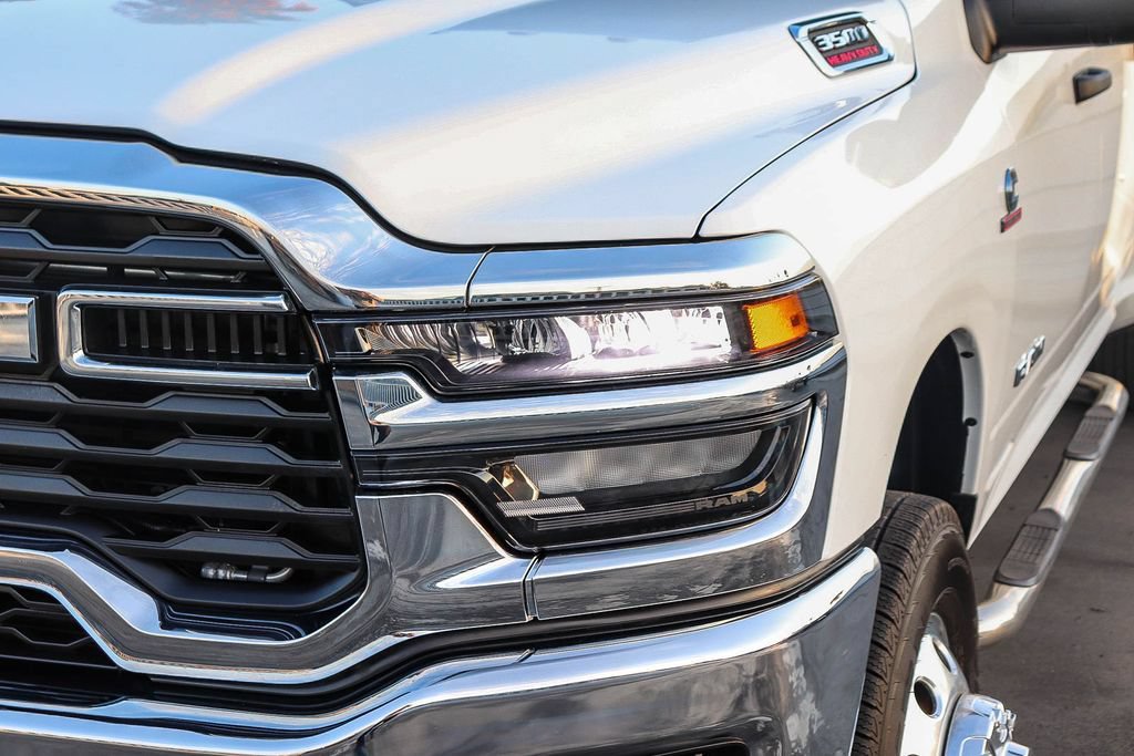 Used 2025 RAM 3500 Lone Star AWD/4WD image 5