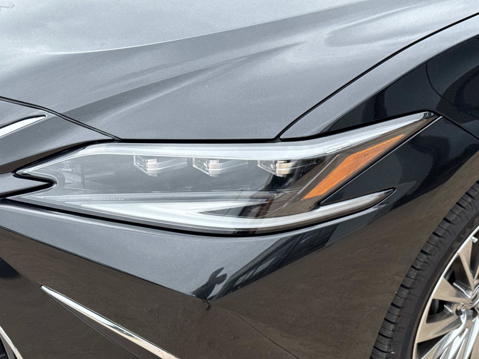 Certified 2022 Lexus ES 350 Ultra Luxury w/ Accessory Package 2 FWD image 40