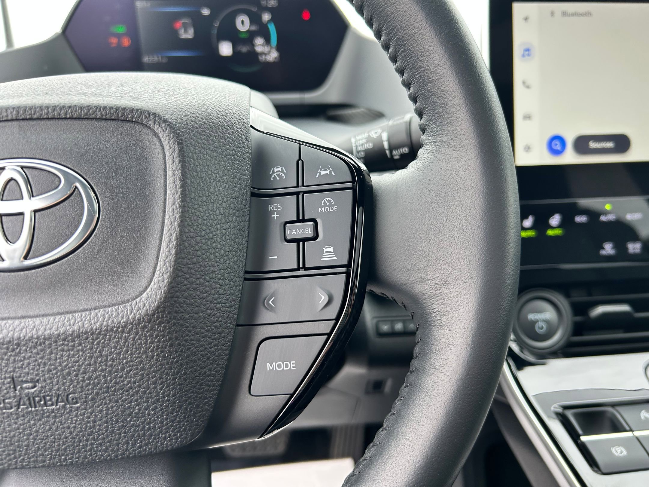 Used 2023 Toyota bZ4X XLE w/ Weather Package image 13