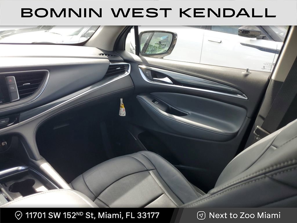 Used 2021 Buick Enclave Essence w/ Sound and Sites Package image 15