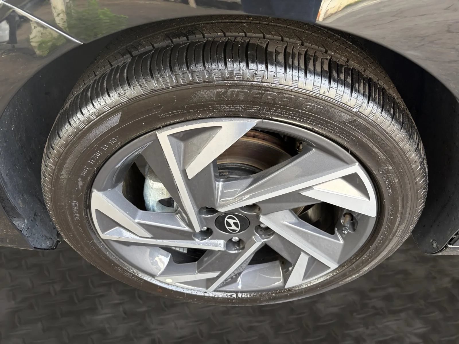 Used 2025 Hyundai Elantra SEL FWD image 37