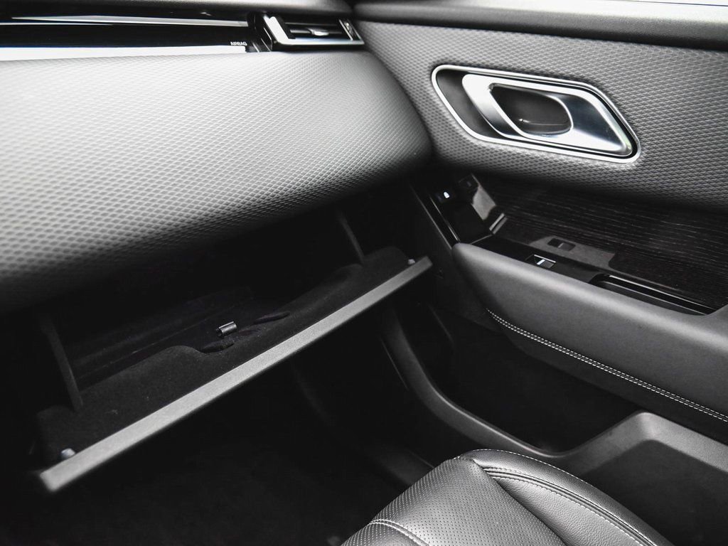 Used 2023 Land Rover Range Rover Velar S image 16