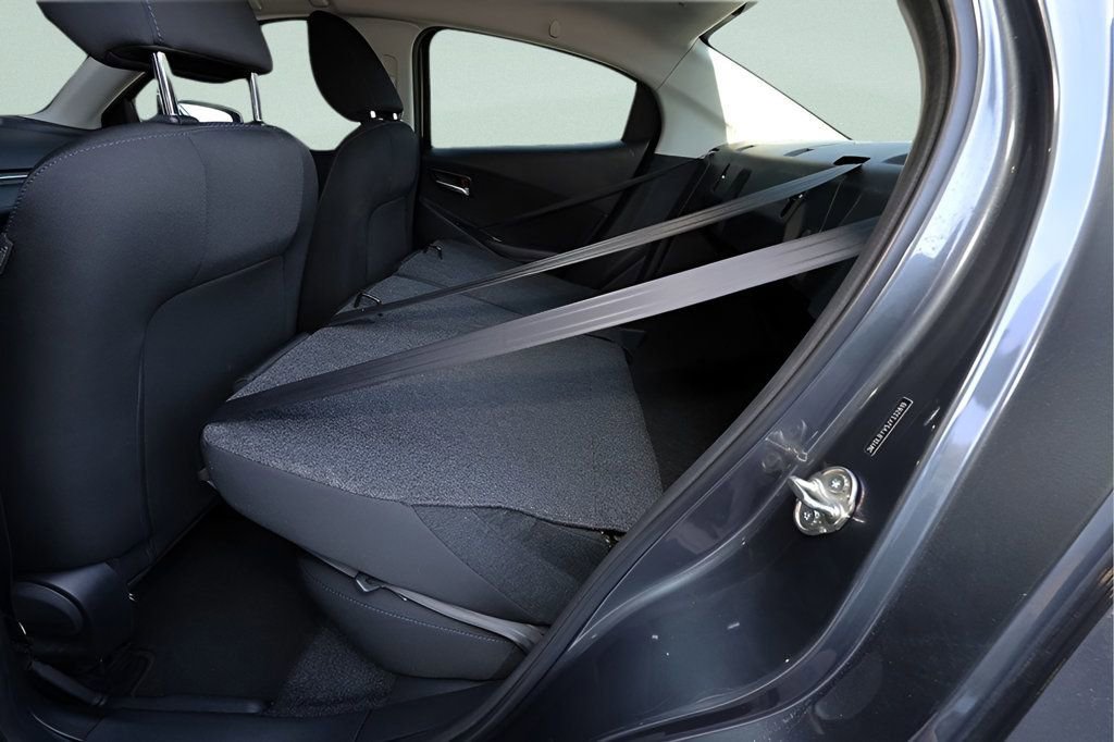 Used 2018 Toyota Yaris iA FWD image 15