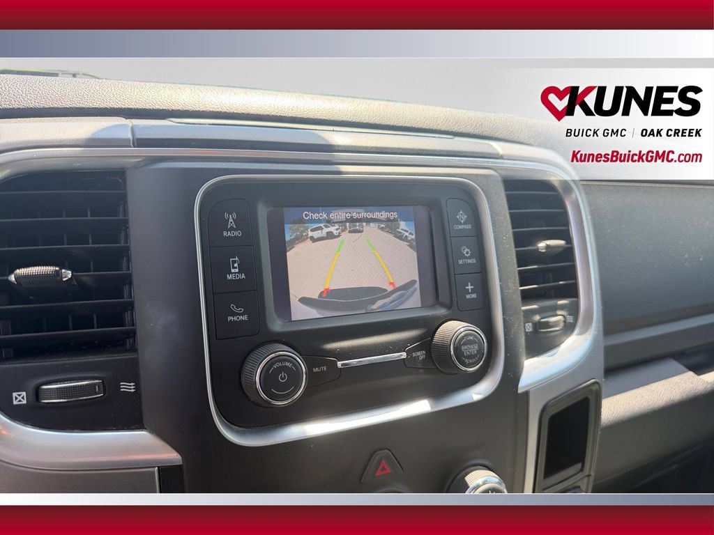 Used 2022 RAM 1500 Classic SLT AWD/4WD image 27
