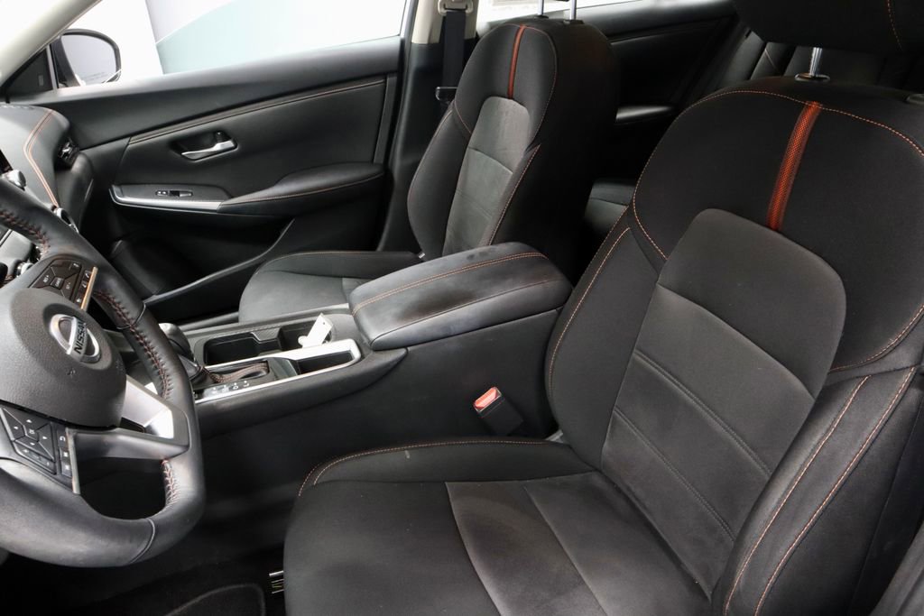 Certified 2023 Nissan Sentra SR w/ Midnight Edition Package FWD image 23