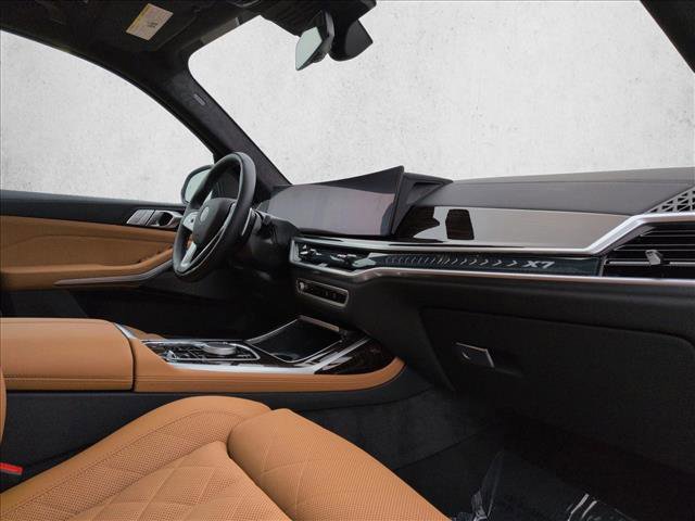 Used 2026 BMW X7 xDrive40i image 24