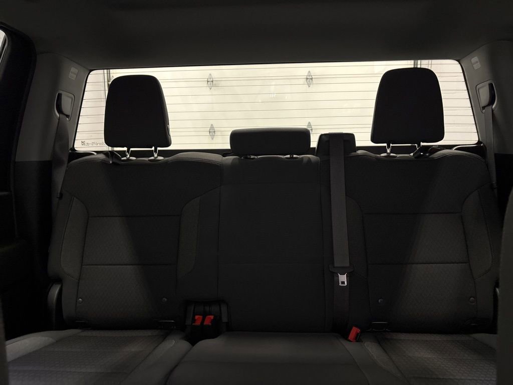 Used 2024 Chevrolet Silverado 2500 Custom w/ Custom Value Package image 31