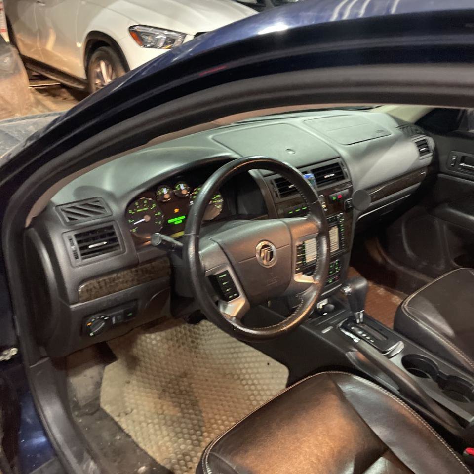 Used 2008 Mercury Milan Premier image 13