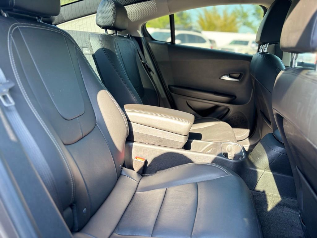 Used 2015 Chevrolet Volt Premium w/ Premium Trim Package image 16