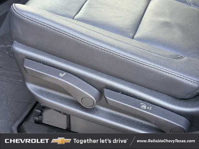 Used 2023 Chevrolet Tahoe Z71 w/ Luxury Package AWD/4WD image 34