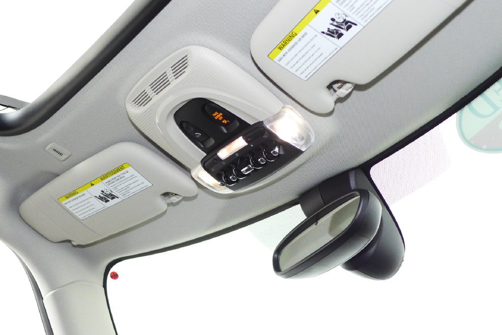 Certified 2024 MINI Cooper SE FWD image 18
